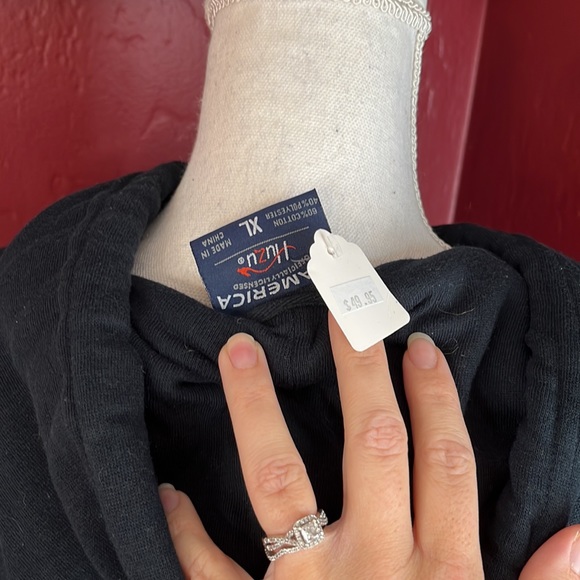 NWT The Tailgate Hoodie - Picture 6 of 7